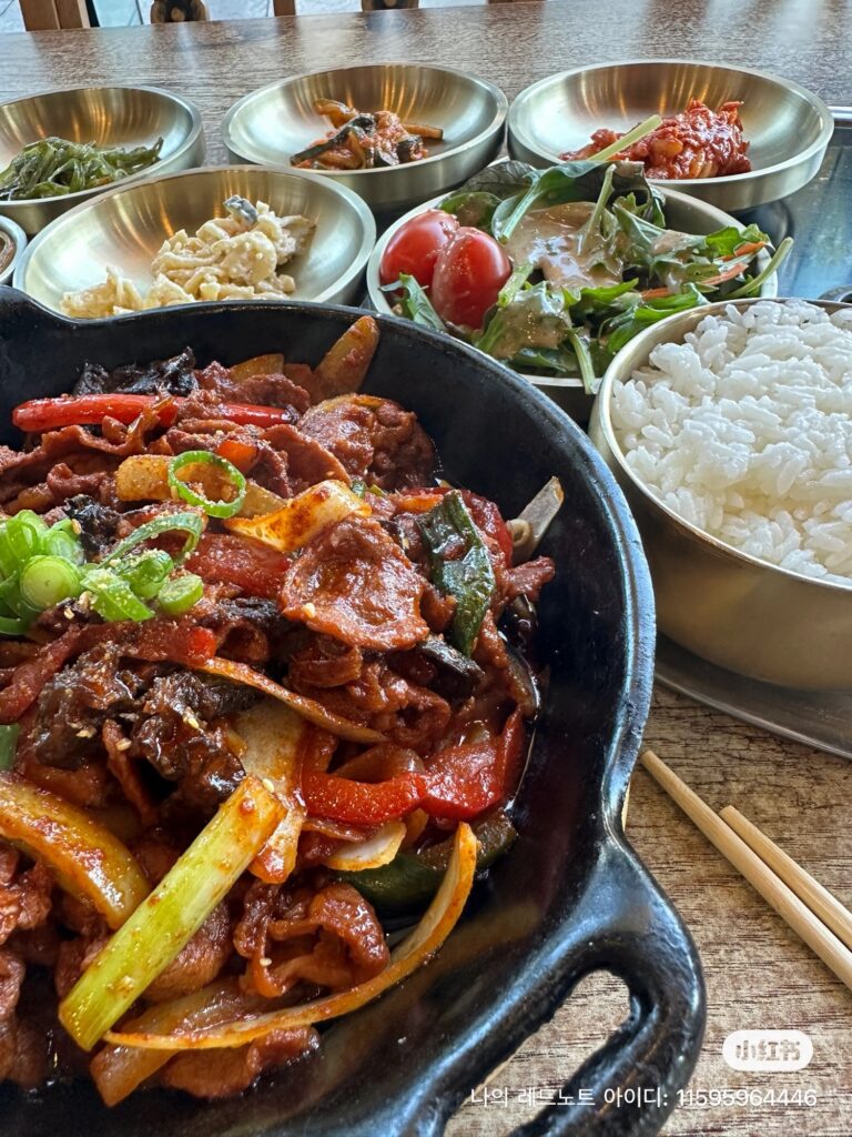 Jokbal & Spicy Pork Stir-fry – Yi Dynasty’s Signature Korean Dishes | จกพัลและผัดหมูเผ็ด