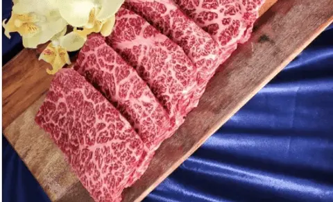 Wagyu Chuck Tail Flap MBS 8-9 150g