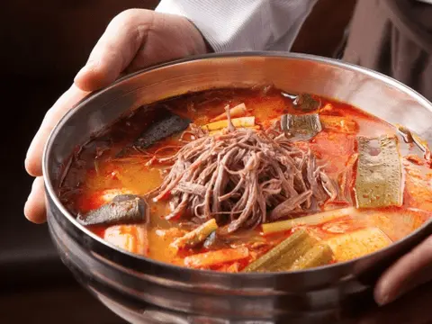 Spicy Beef Brisket Soup (YukGaeJang)