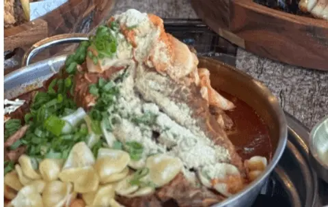 Spicy Pork Bone Hotpot